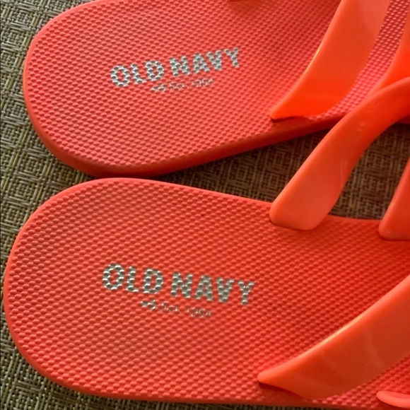 🔥Old Navy Sandals - Picture 6 of 8